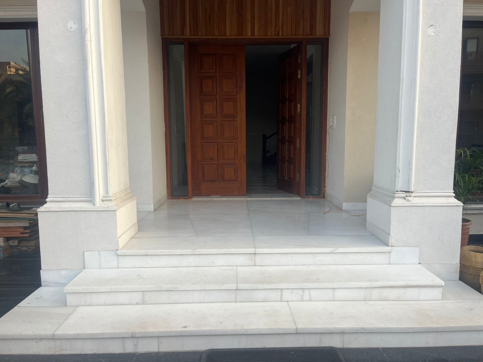 White Marble Entrance & Steps